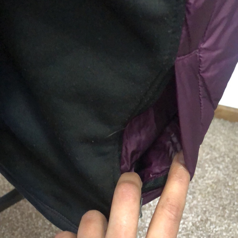 32 degrees purple and black quilted puffer zip up light weight coat size M​ - Picture 5 of 9